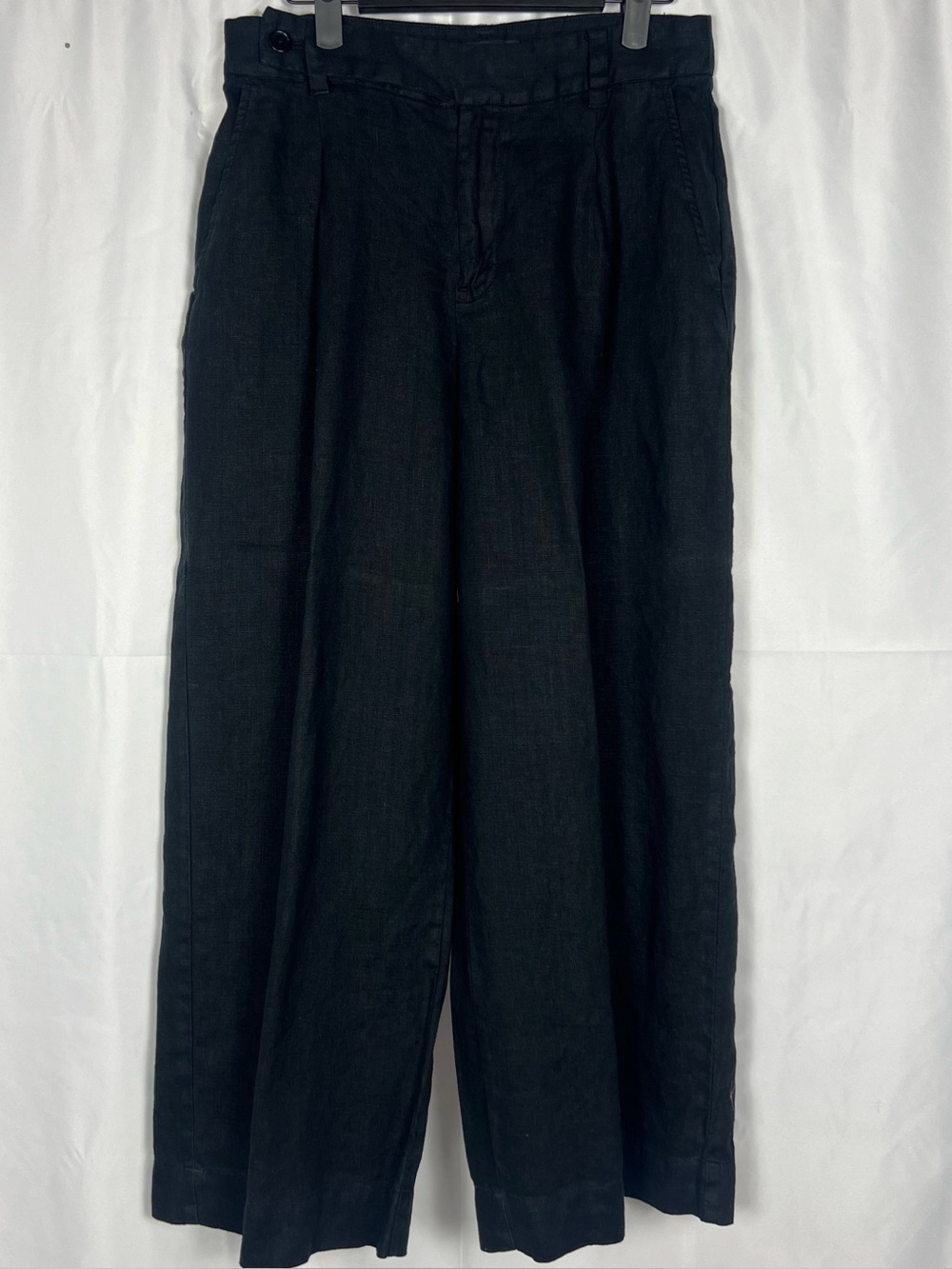 Madewell black linen, wide leg, high waisted pants.